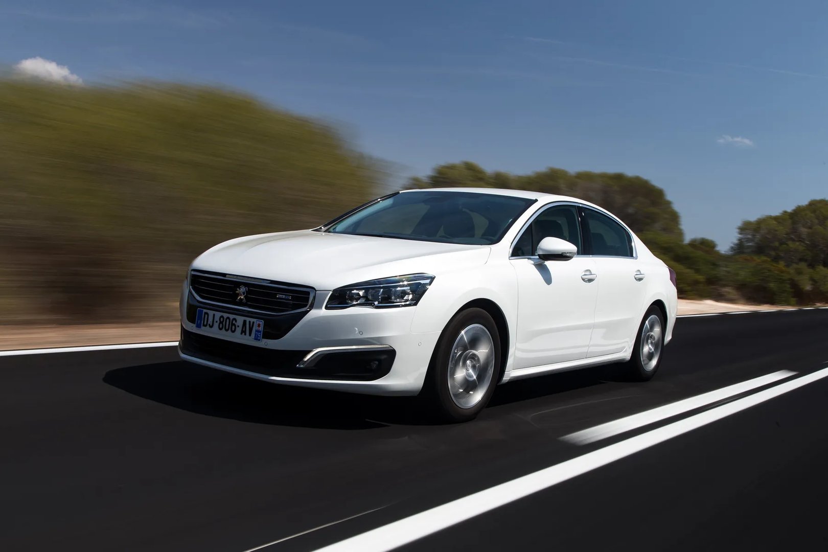 Peugeot_508_1_generation_restyling__Sedan__13.jpg