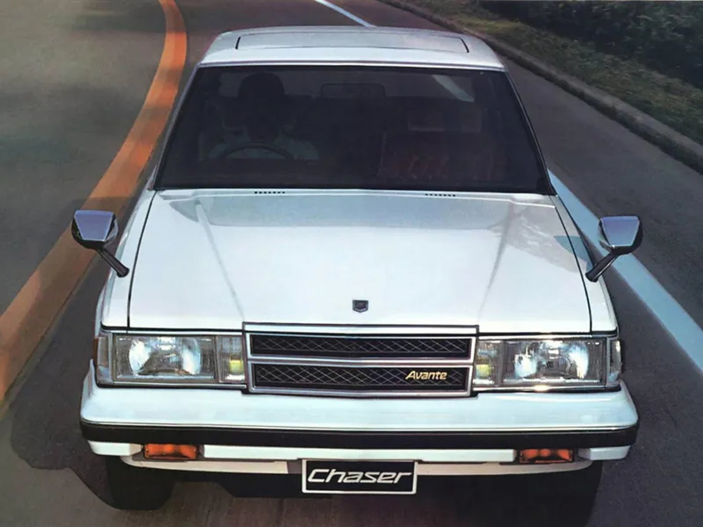 Toyota_Chaser_2_generation__Sedan__3.jpg