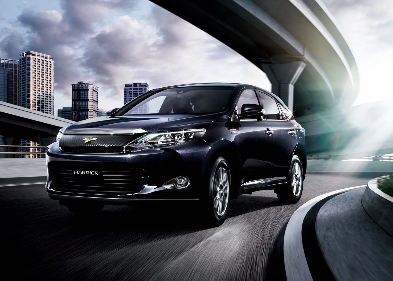 Toyota_Harrier_3_generation__SUV_5-doors__4.jpg