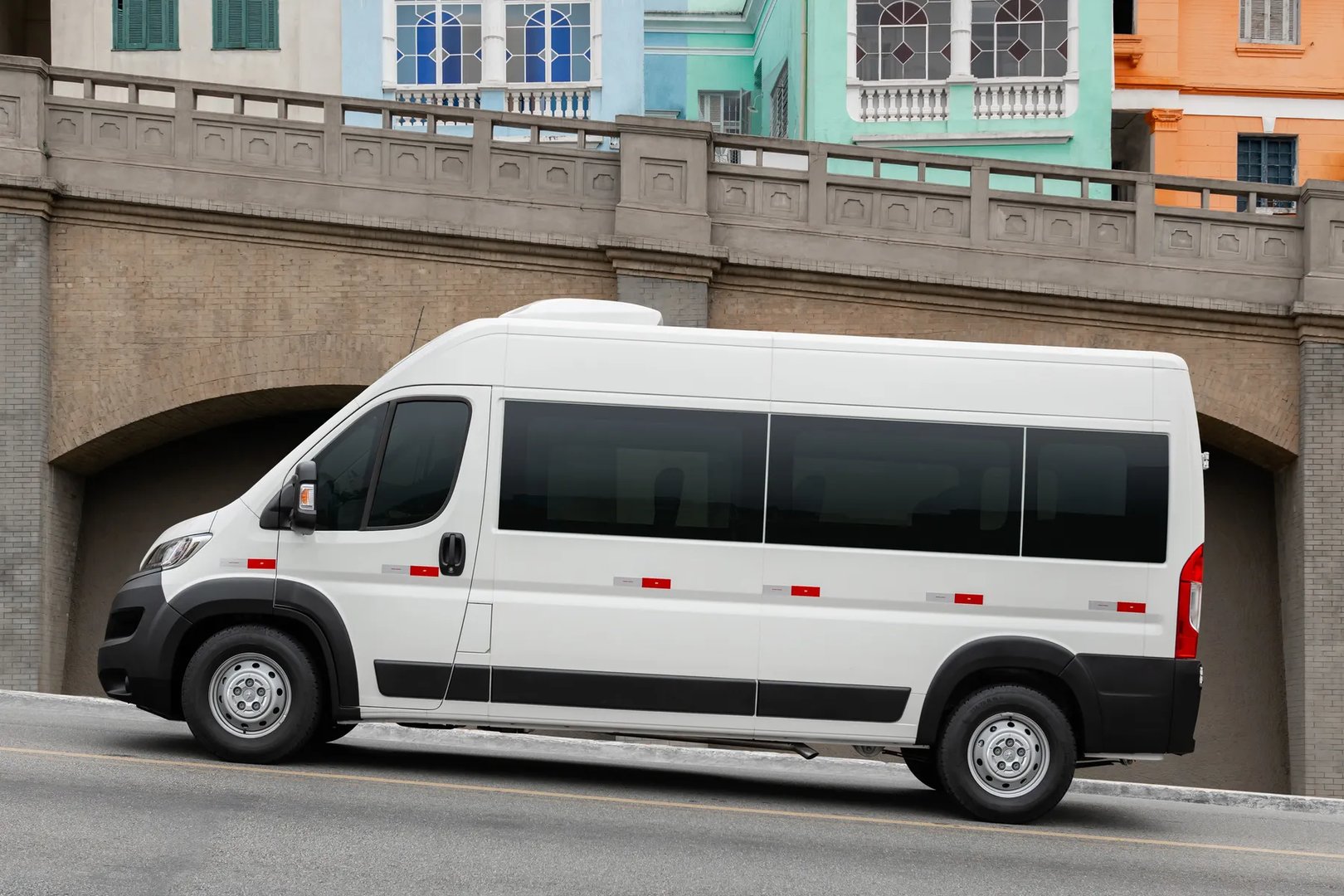 Peugeot_Boxer_2_generation_restyling_1__Minibus__4.jpg