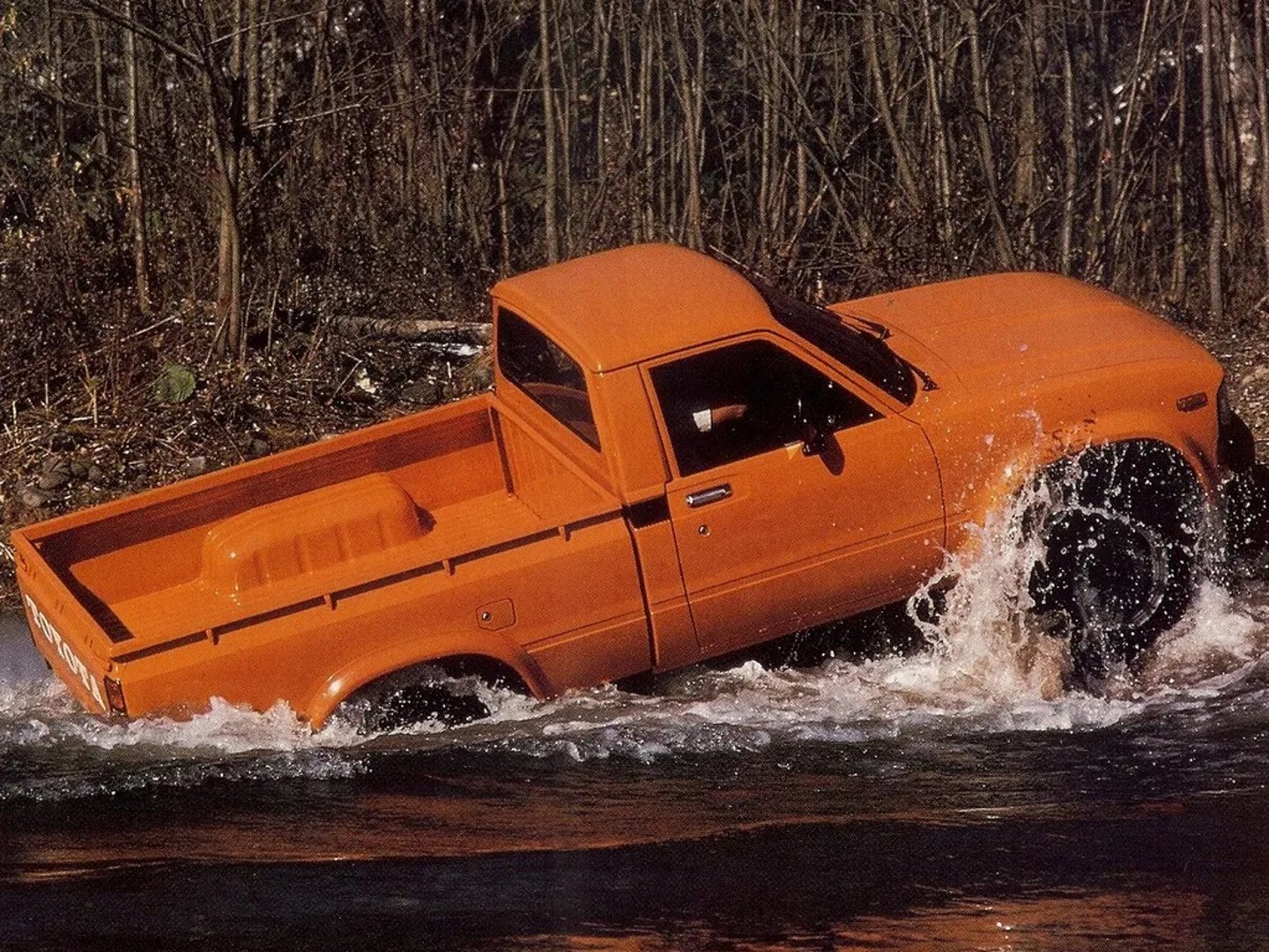 Toyota_Hilux_3_generation__Pickup_single-cab__1.jpg
