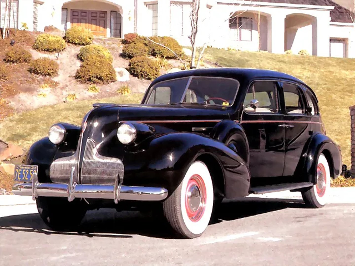 Buick Roadmaster 2 generation  Sedan