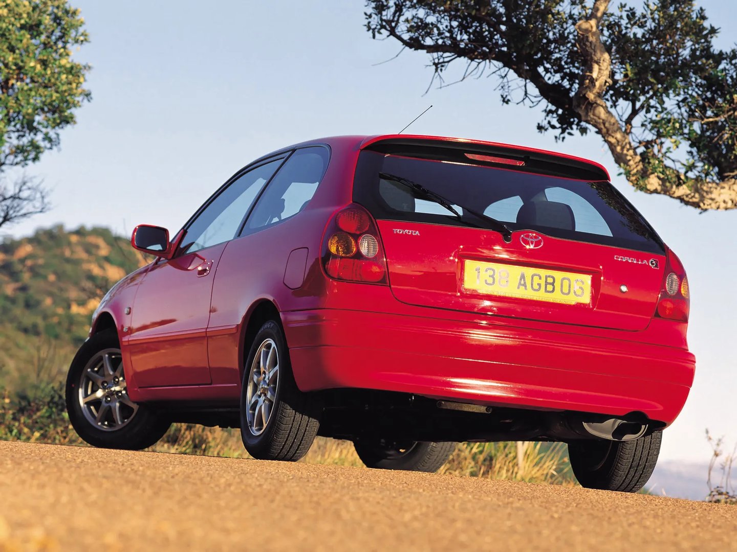 Toyota_Corolla_8_generation_restyling__Hatchback_3-door__2.jpg