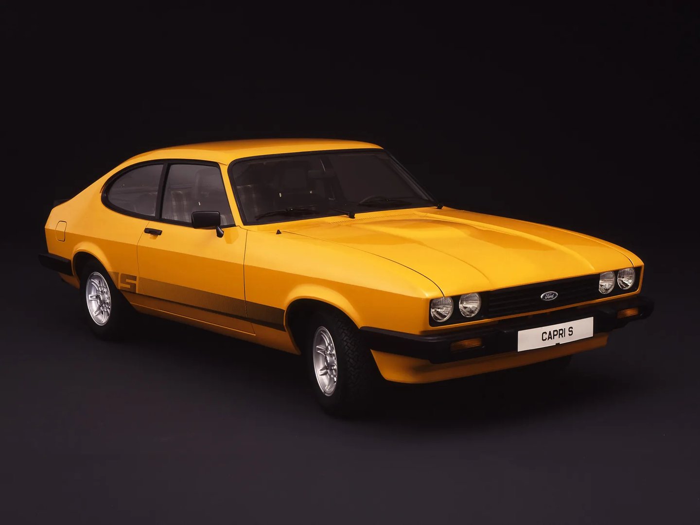 Ford_Capri_3_generation__Coupe__2.jpg