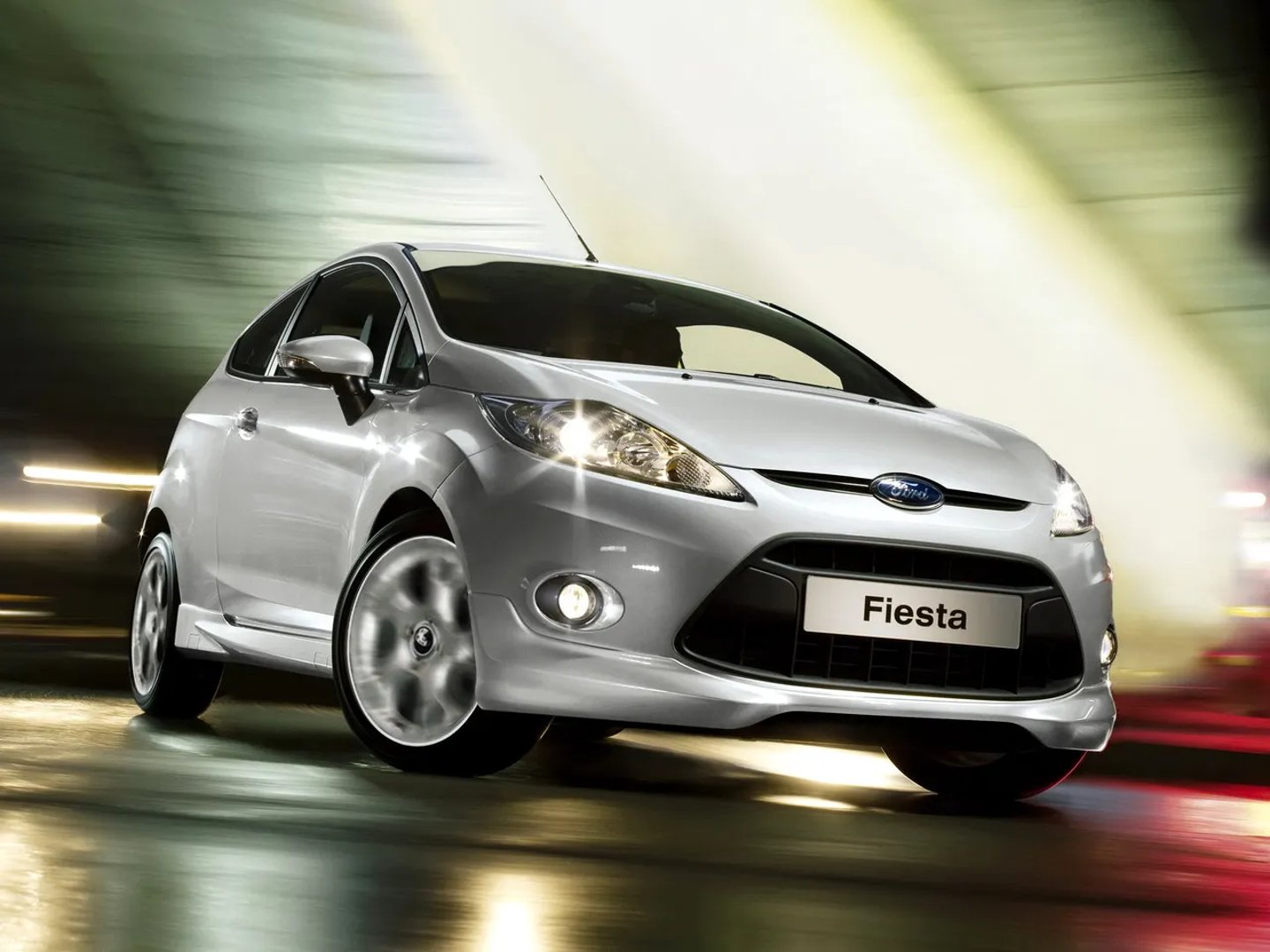 Ford_Fiesta_6_generation__Mini_3-doors__10.jpg