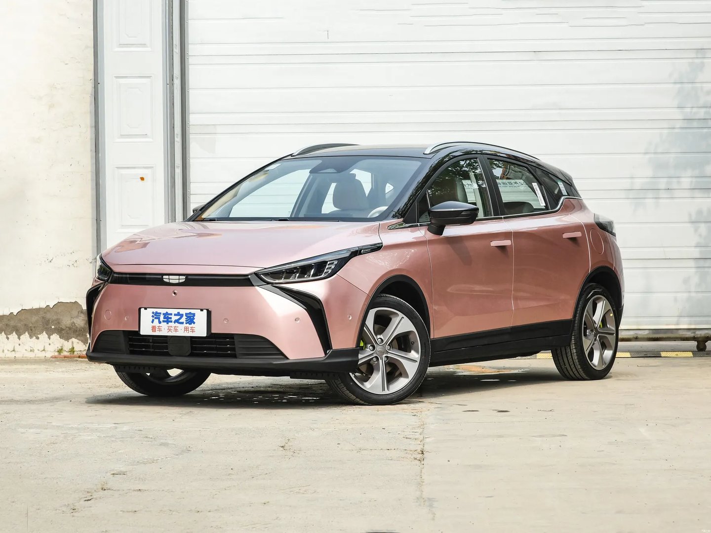 geometry_C_1_generation_restyling__SUV_5-doors__1.jpg