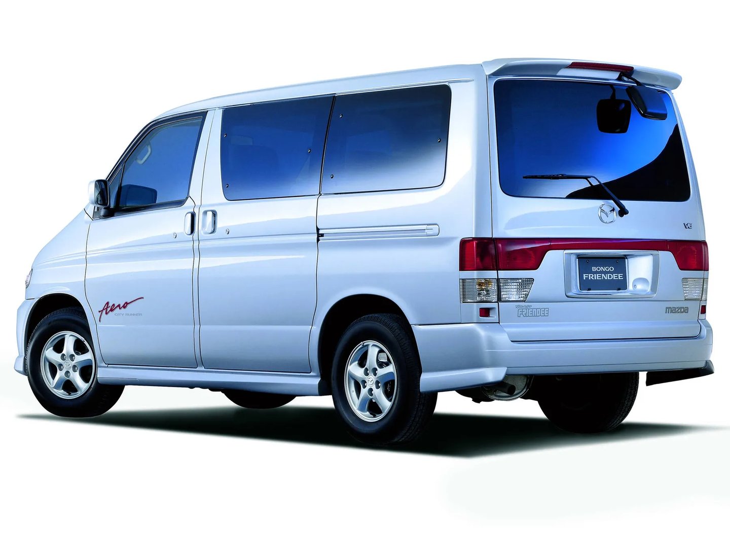 Mazda_Bongo_Friendee_1_generation_restyling__Minivan__1.jpg