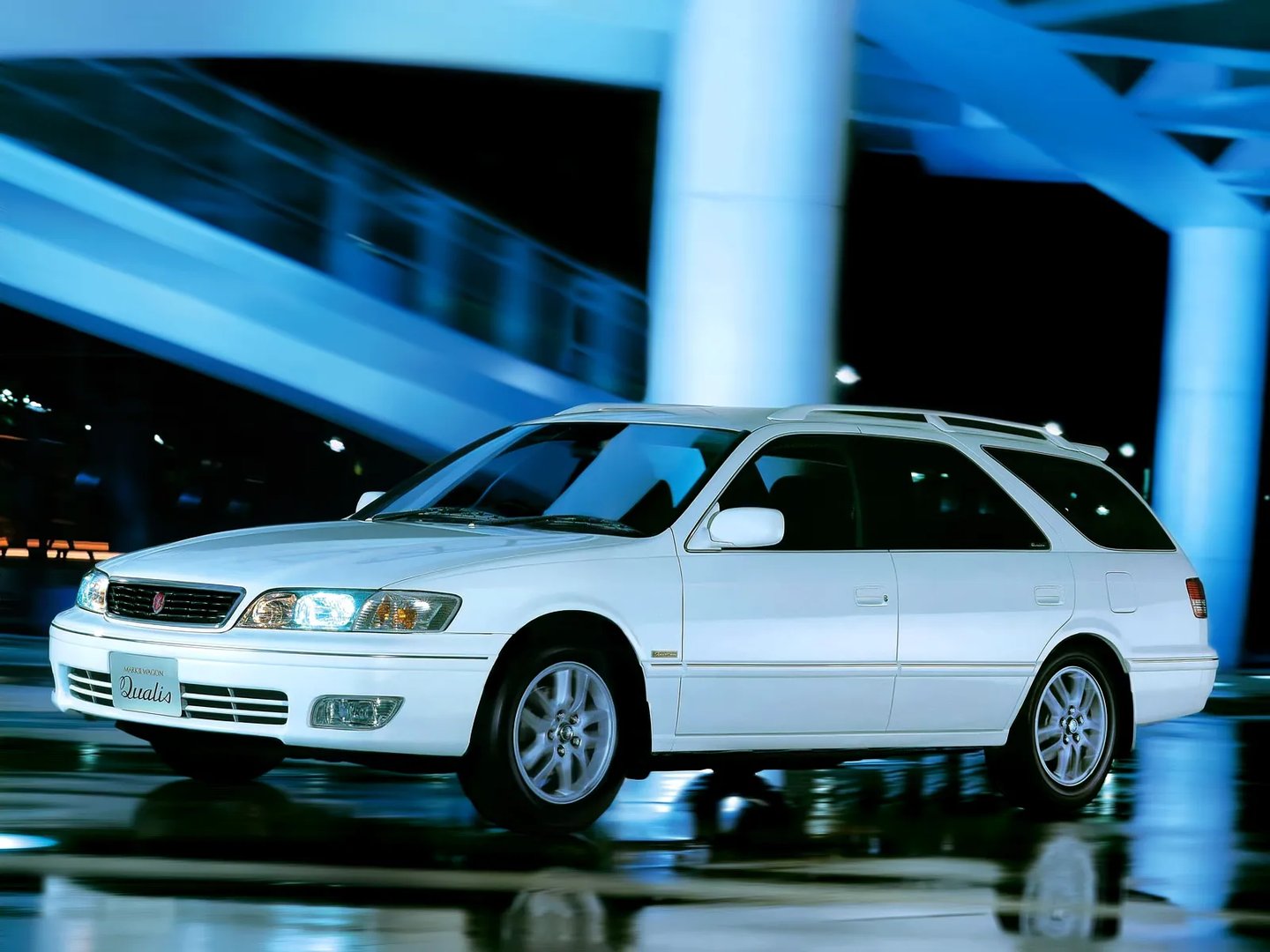 Toyota_Mark_II_8_generation__Estate_5-door__2.jpg