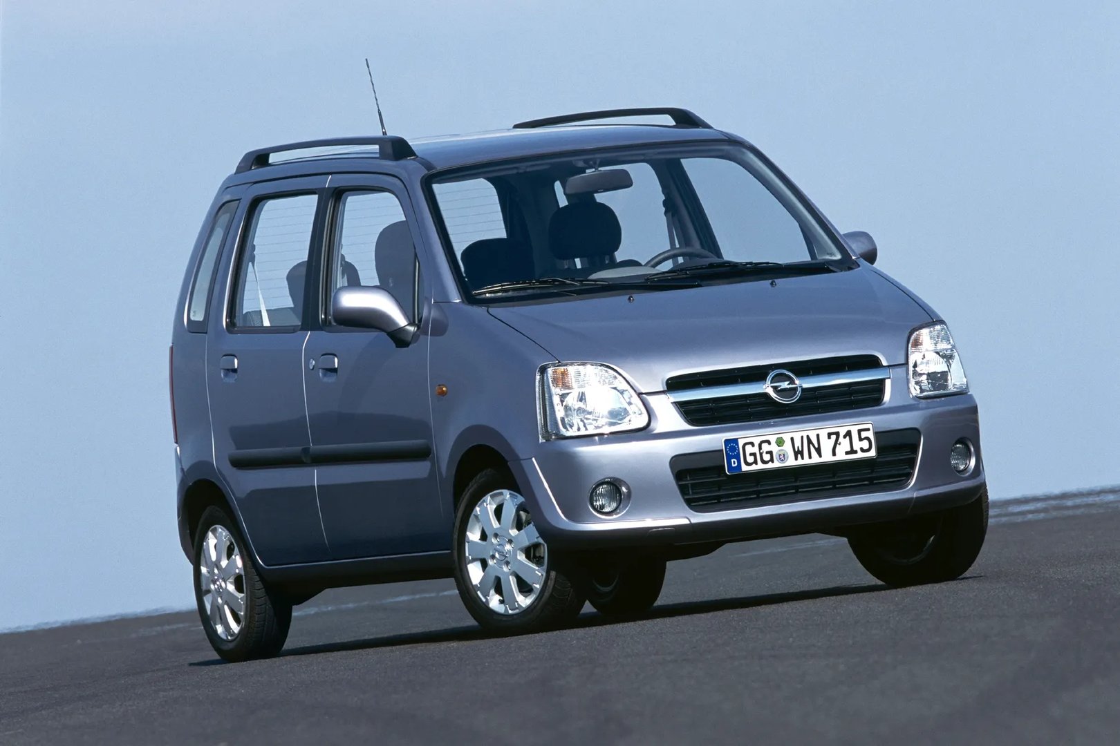 1 generation, restyling 