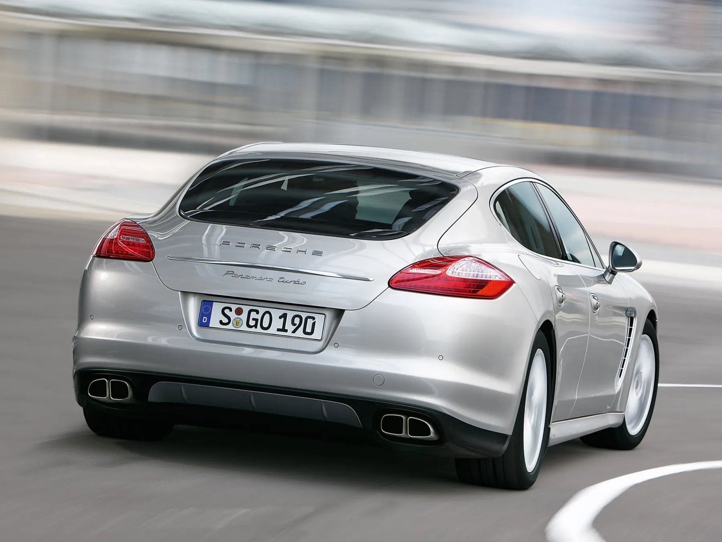Porsche_Panamera_1_generation__Liftback__10.jpg