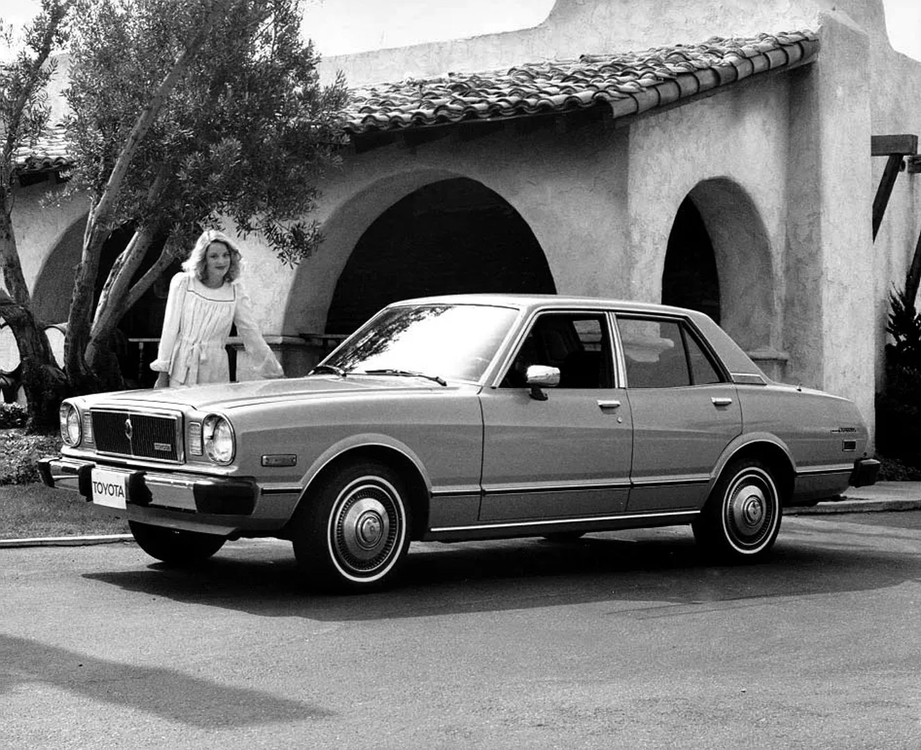 Toyota_Cressida_1_generation__Sedan__4.jpg