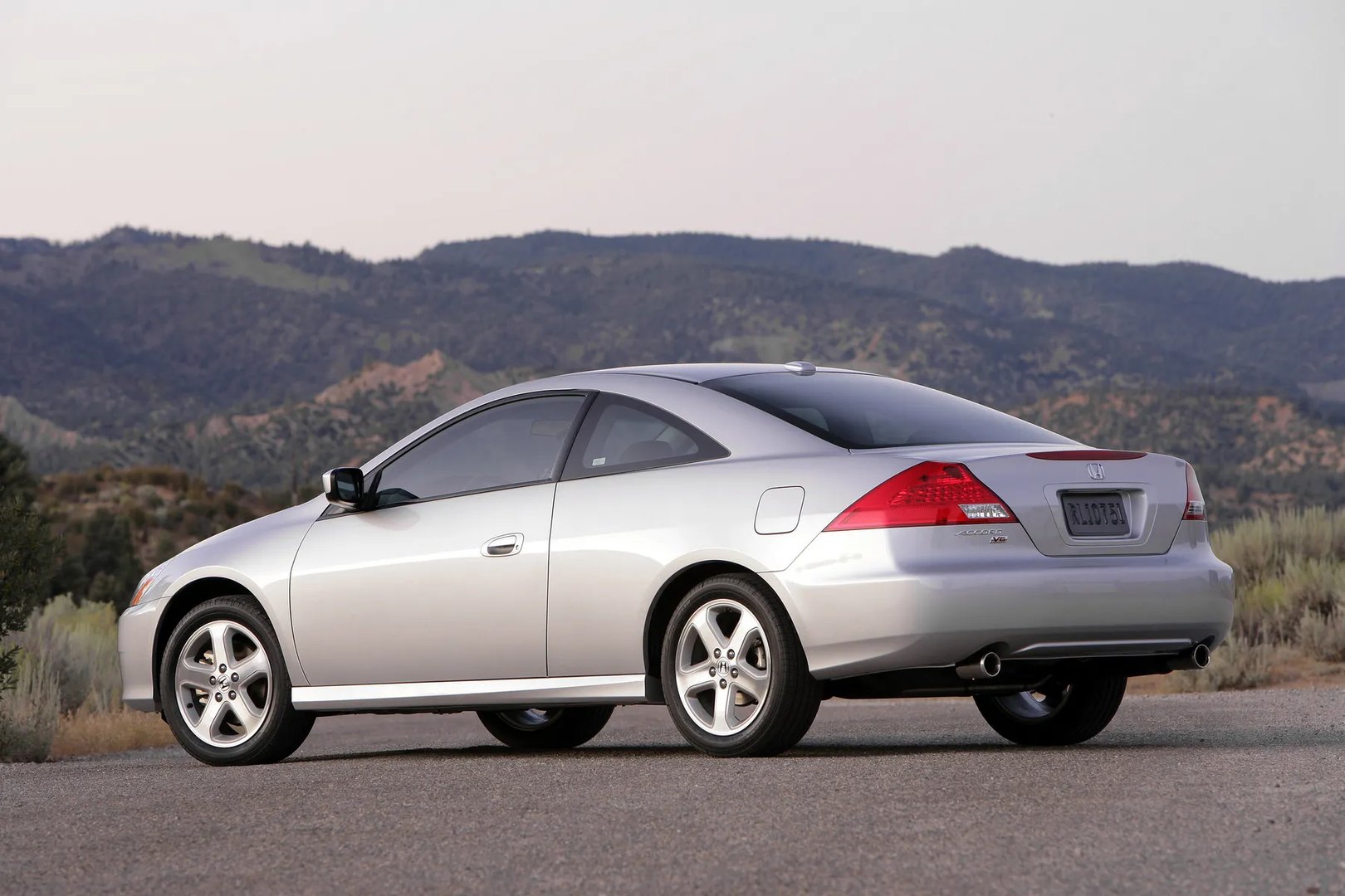 Honda_Accord_(USA)_7_generation_restyling__Coupe__9.jpg