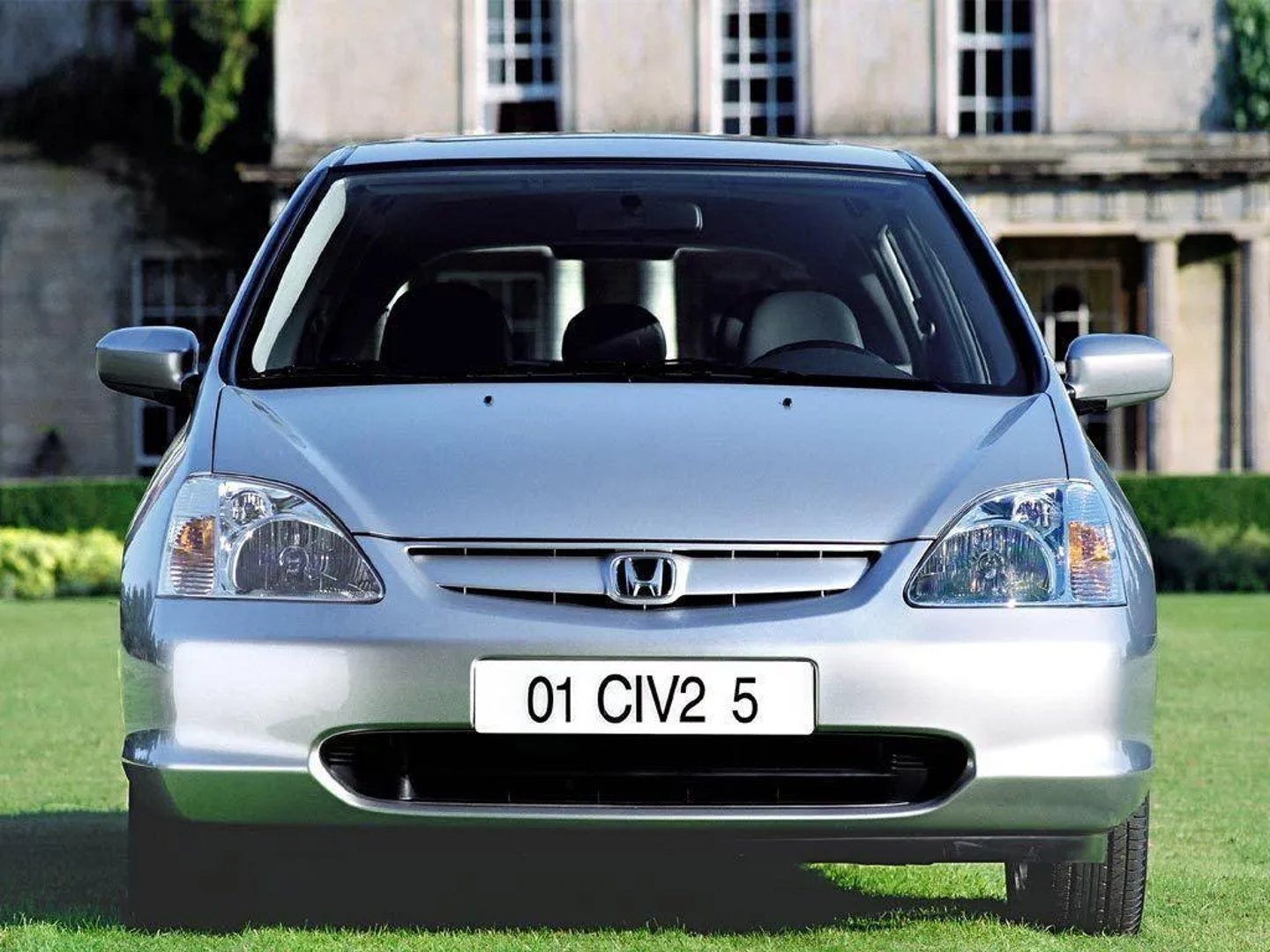 Honda_Civic_7_generation__Hatchback_5-door__6.jpg
