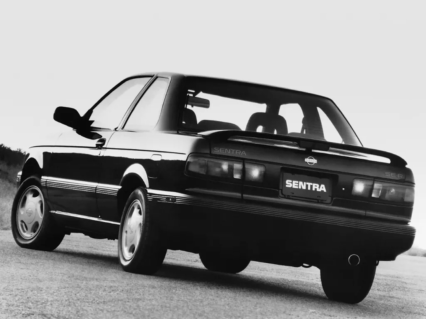 Nissan_Sentra_3_generation__Coupe__1.jpg