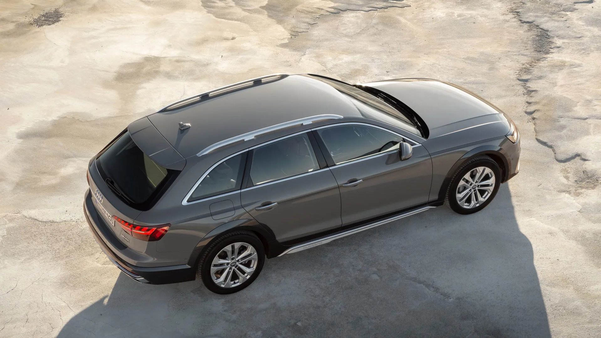 Audi_A4_allroad_2_generation_restyling__Estate_5-door__4.jpg