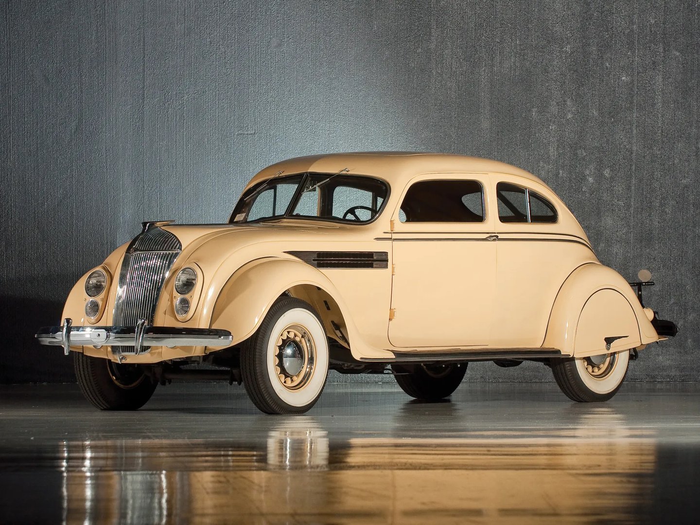 Chrysler Imperial 3 generation  Coupe