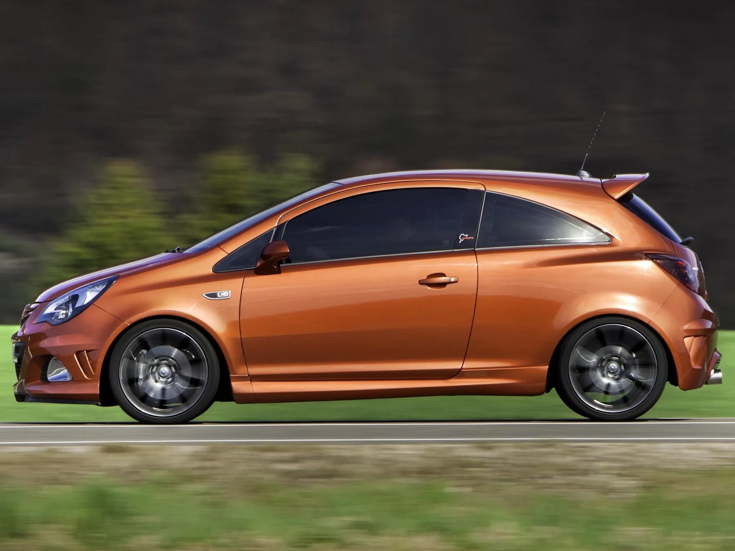 Opel_Corsa_OPC_4_generation_restyling_2__Mini_3-doors__7.jpg