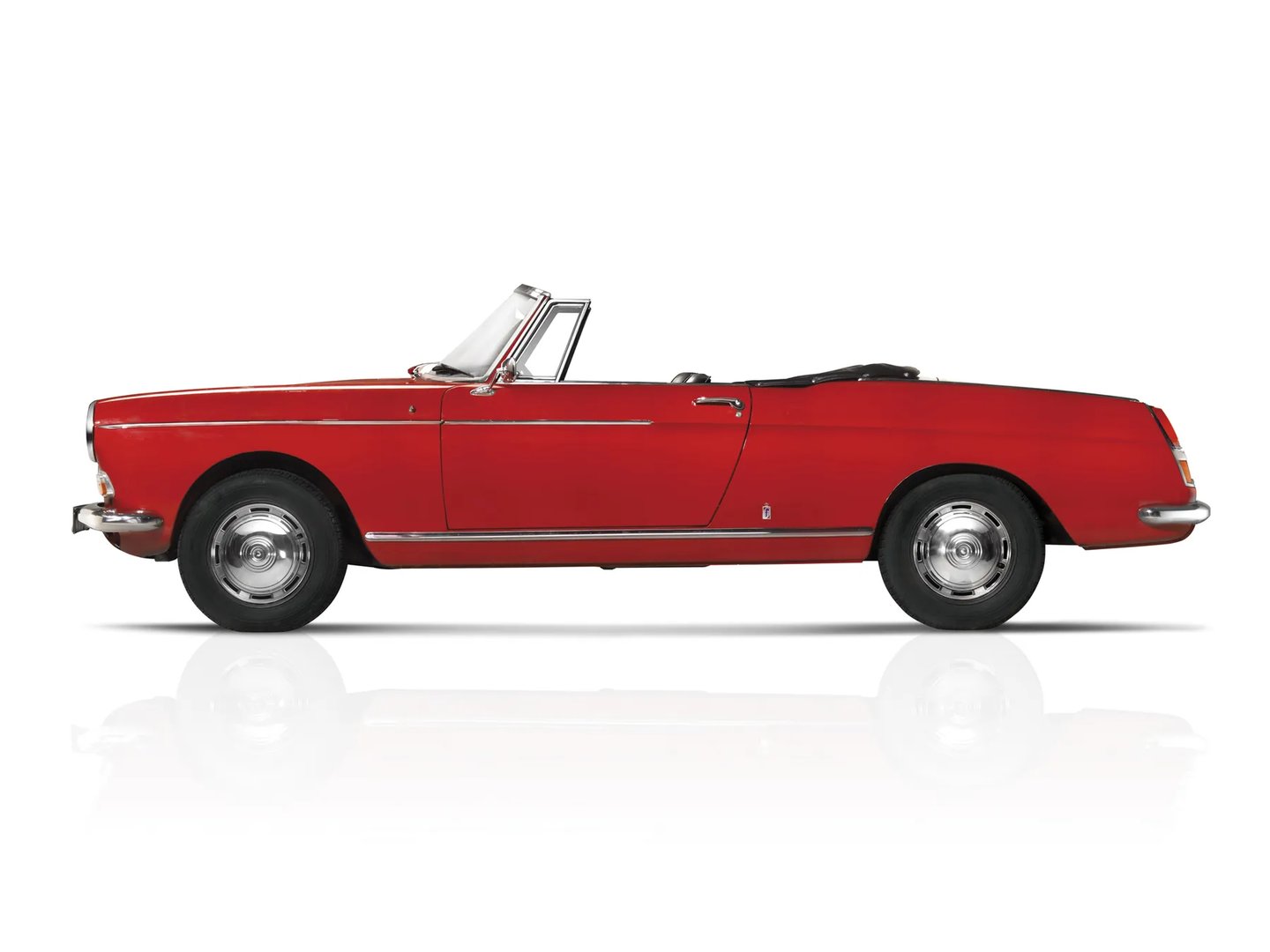 Peugeot_404_1_generation__Cabrio__3.jpg