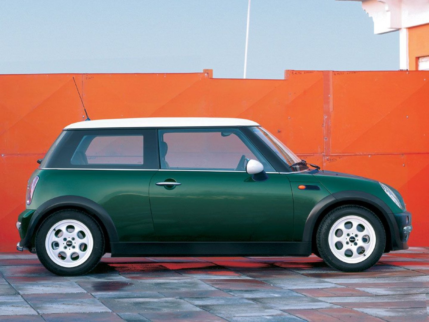 mini_Cooper_1_generation__Mini_3-doors__14.jpg
