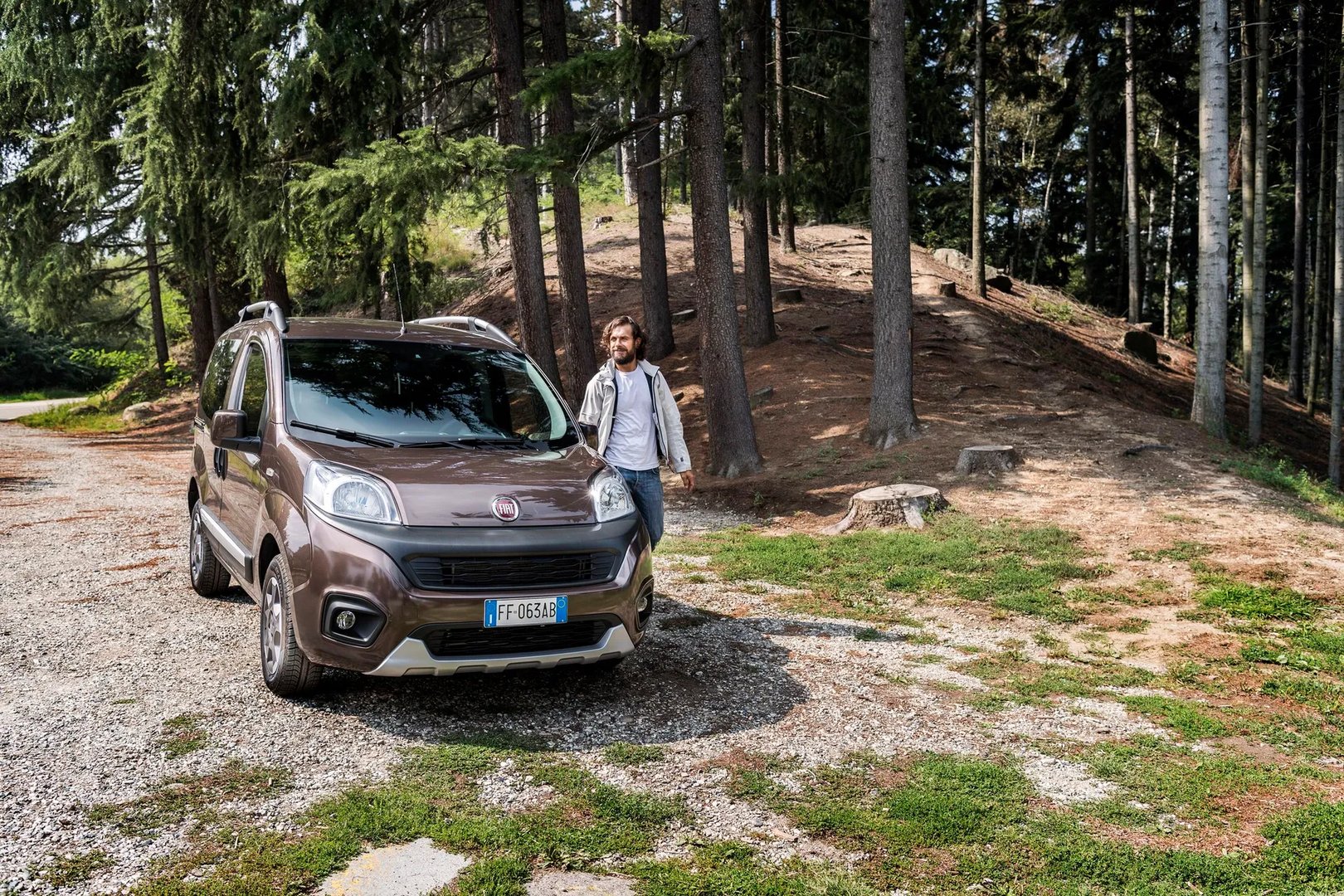Fiat_Qubo_1_generation_restyling__Compact_Van__11.jpg