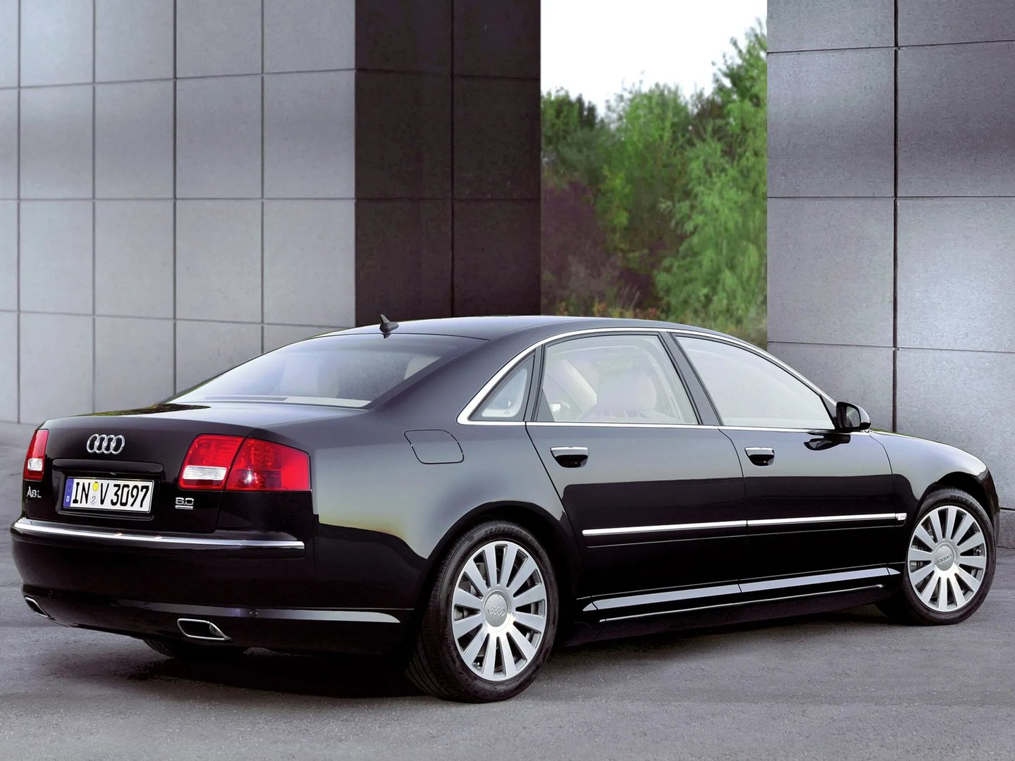 Audi_A8_2_generation_restyling__Sedan_Long__2.jpg