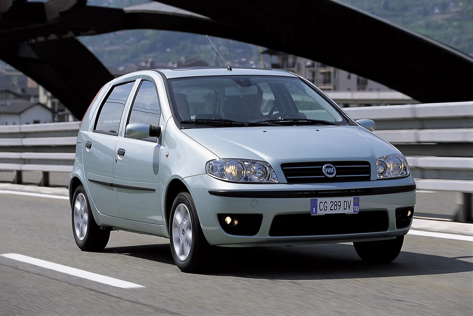 Fiat_Punto_2_generation_restyling__Mini_5-doors__2.jpg