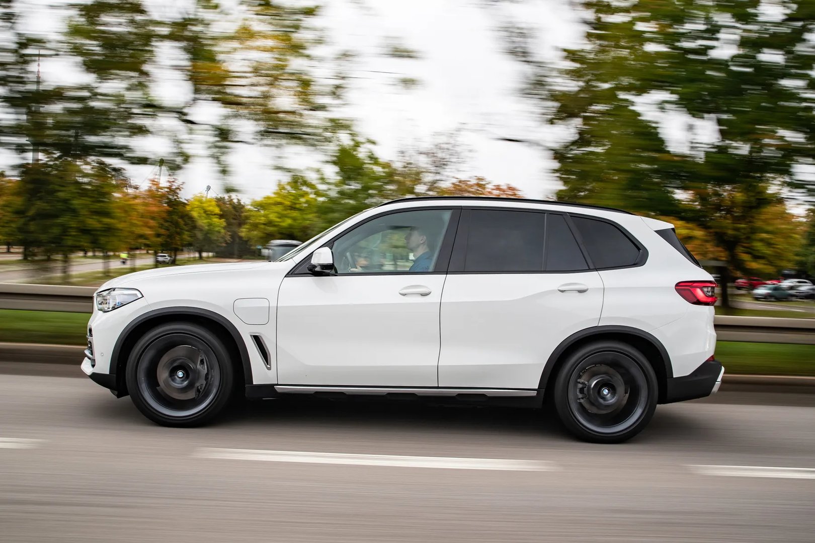 BMW_X5_4_generation__SUV_5-doors__9.jpg