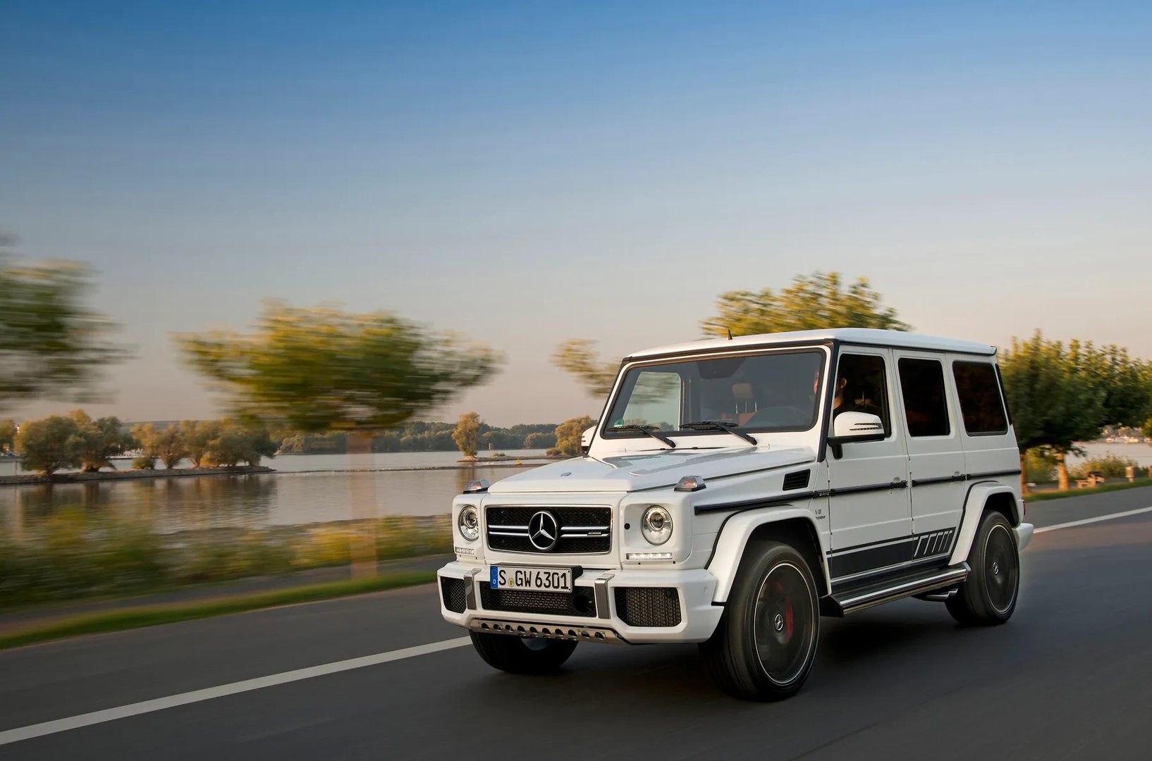 Mercedes_G-Class_AMG_1_generation_restyling_3__SUV_5-doors__7.jpg