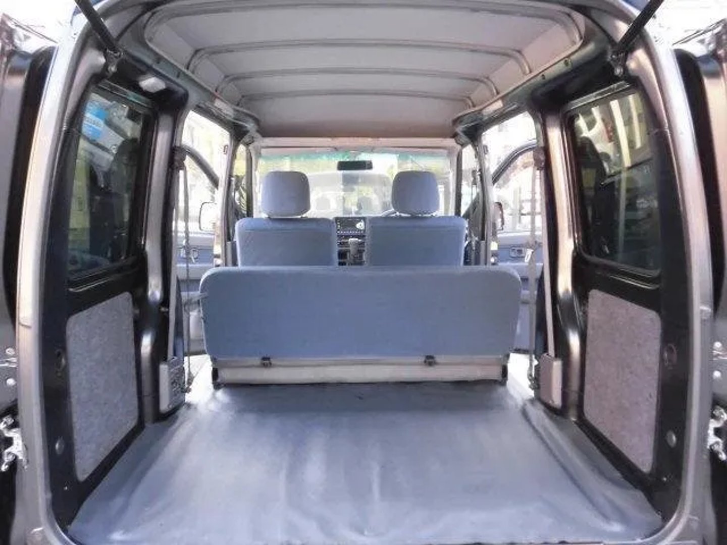 Toyota_Pixis_Van_1_generation__Microvan__9.jpg