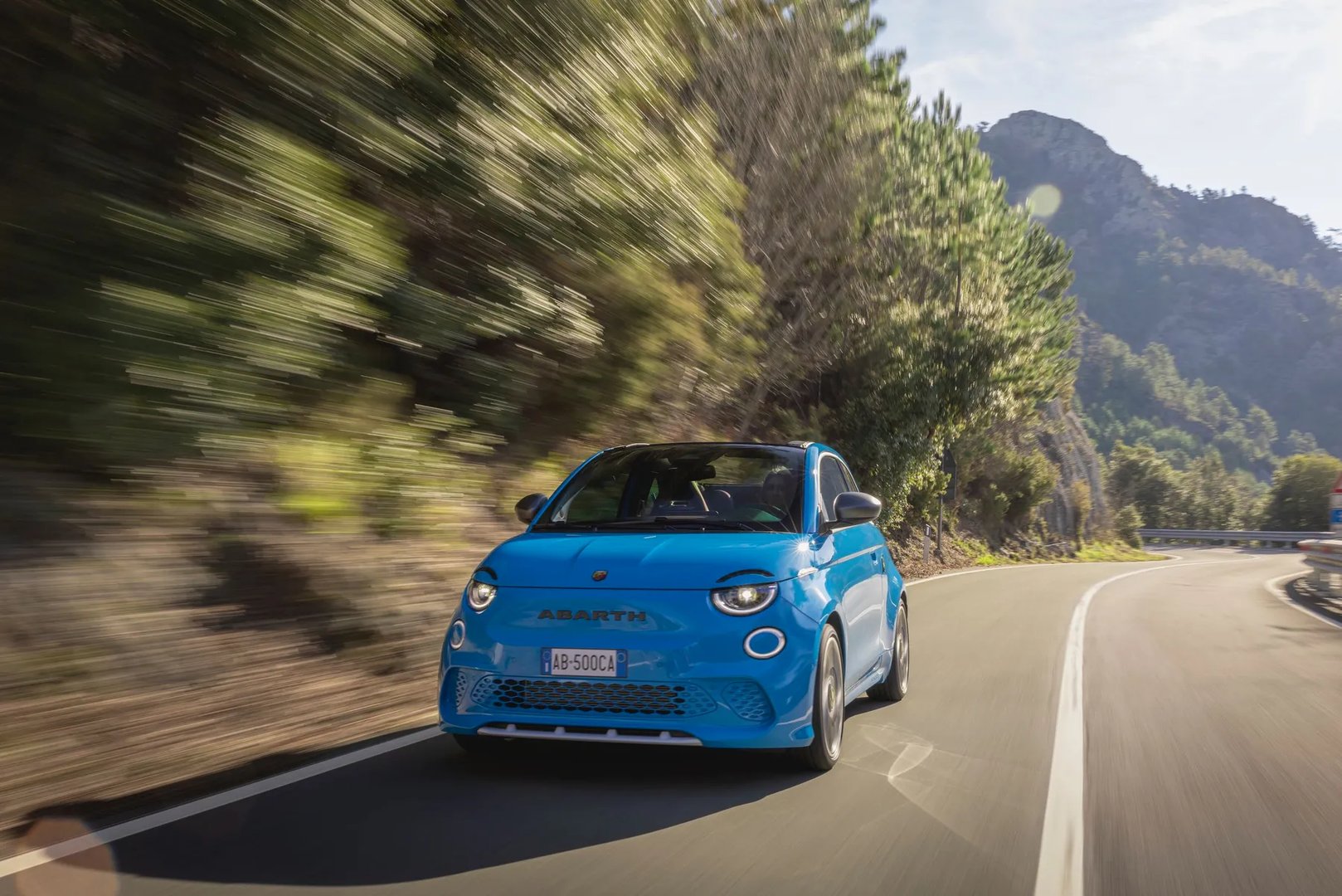 abarth_500_2_generation__Cabrio__3.jpg