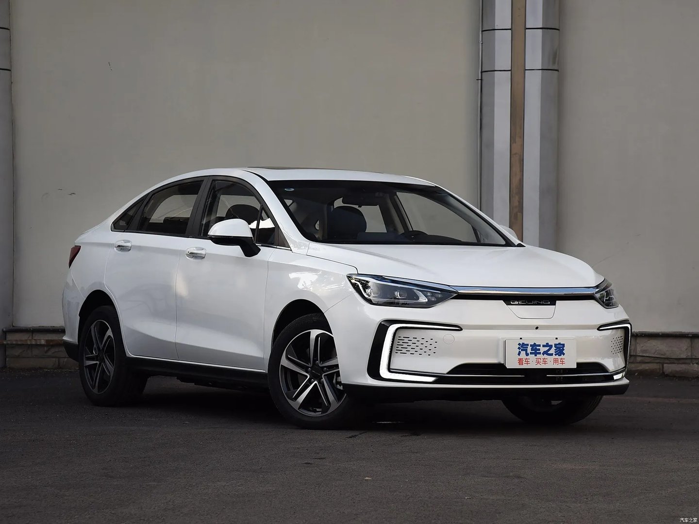 BAIC EU5 1 generation, restyling