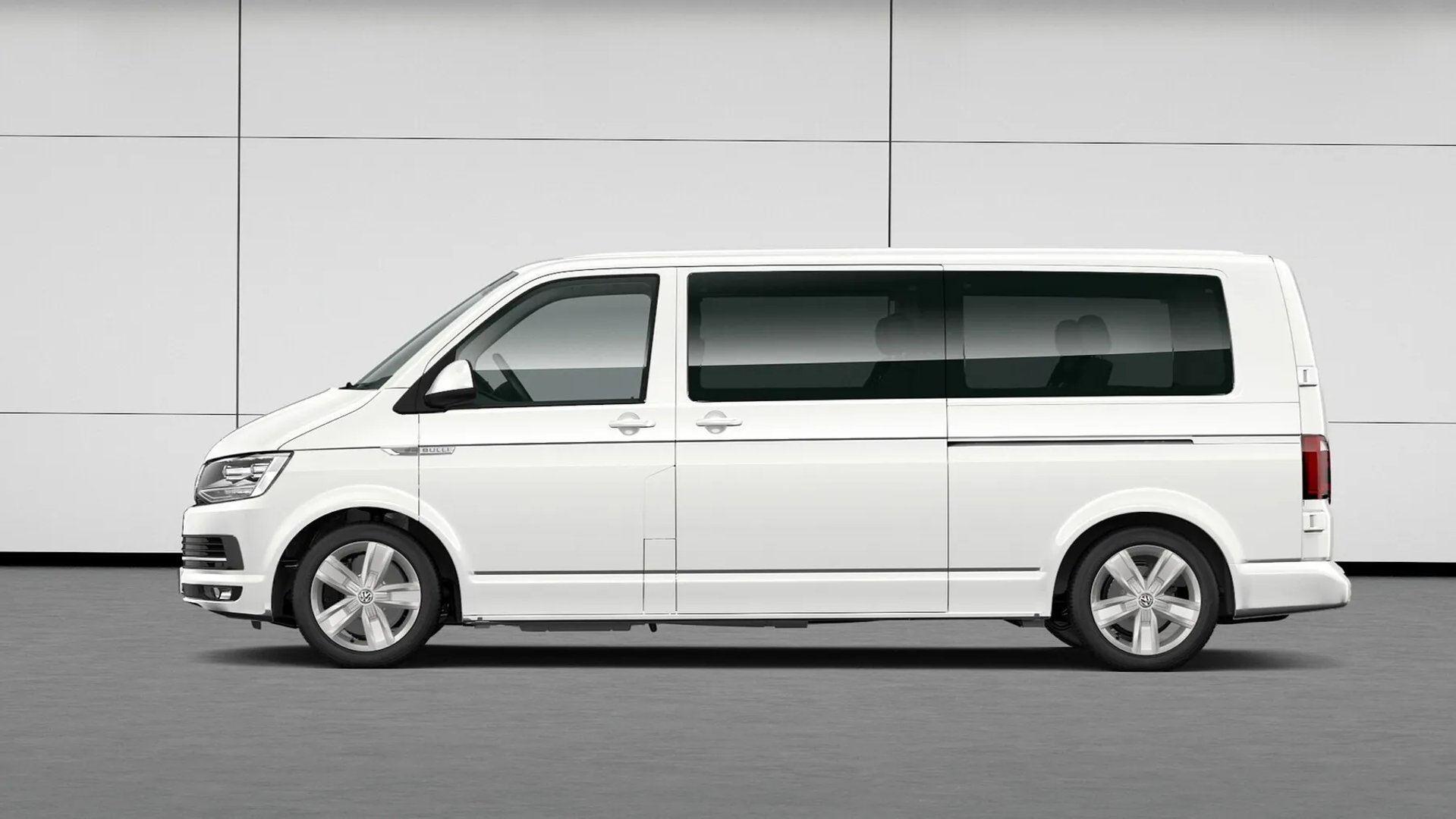 Volkswagen_Multivan_6_generation_restyling__Minivan_Long__1.jpg