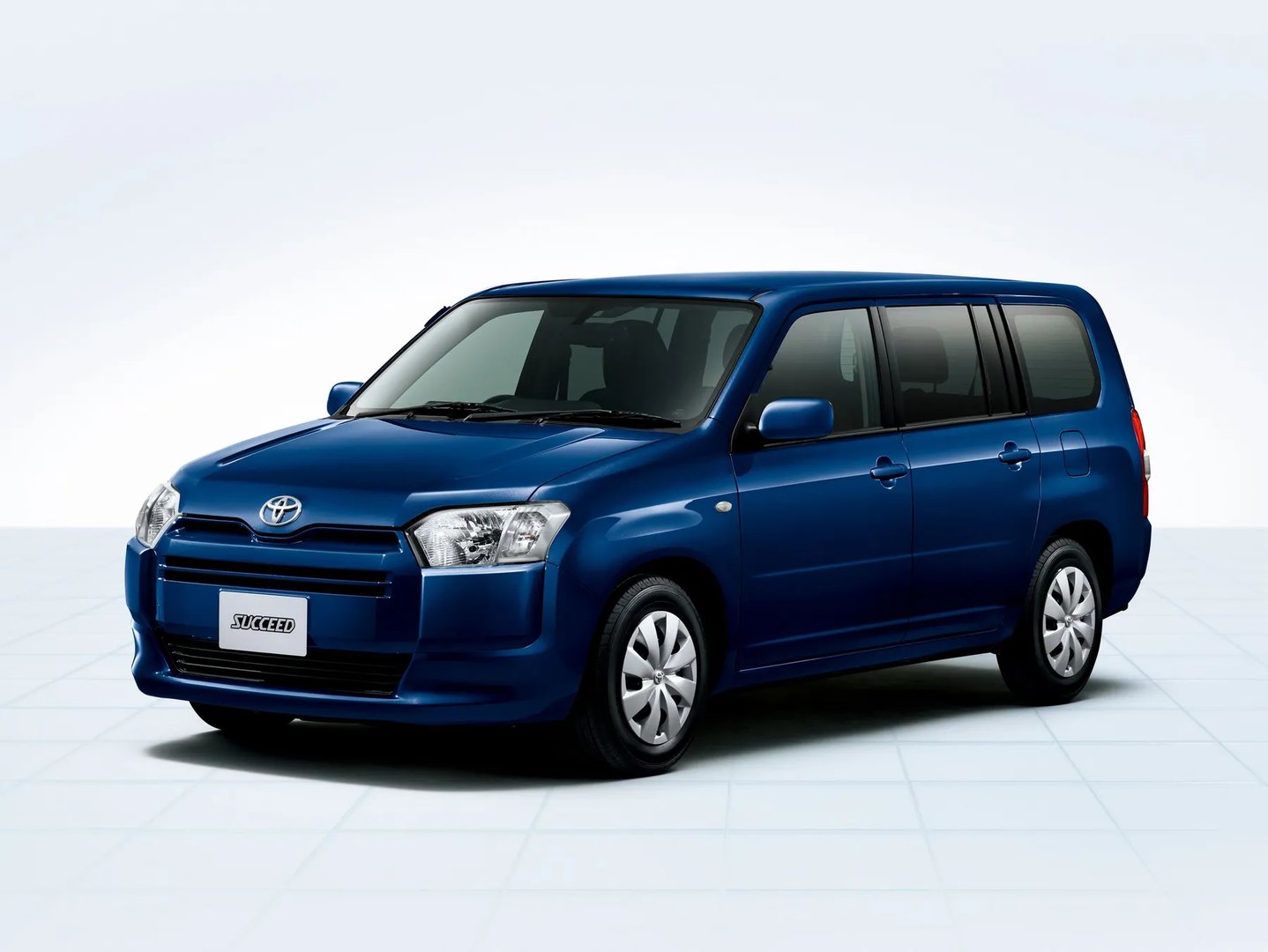 1 generation, restyling 