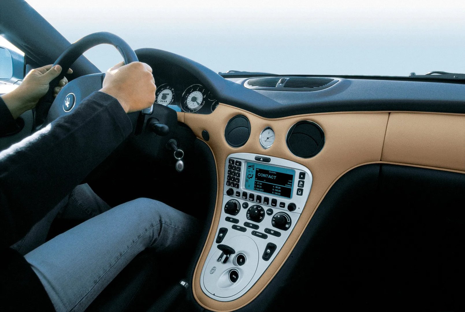 Maserati_4200_GT_1_generation__Coupe__11.jpg