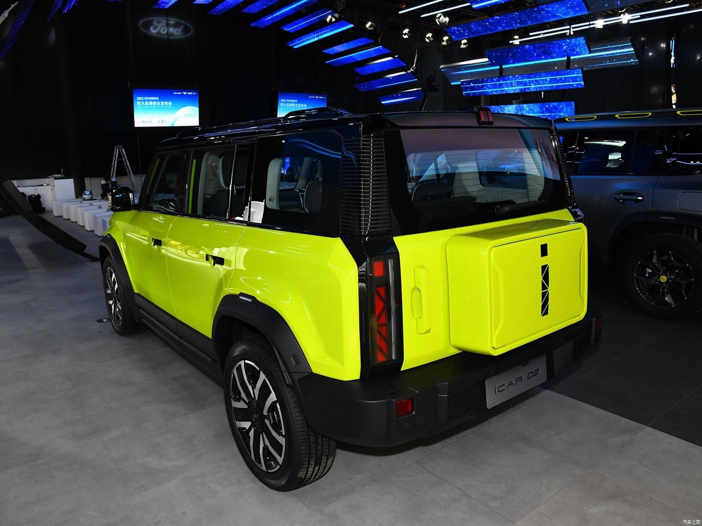 icar_03_1_generation__SUV_5-doors__18.jpg