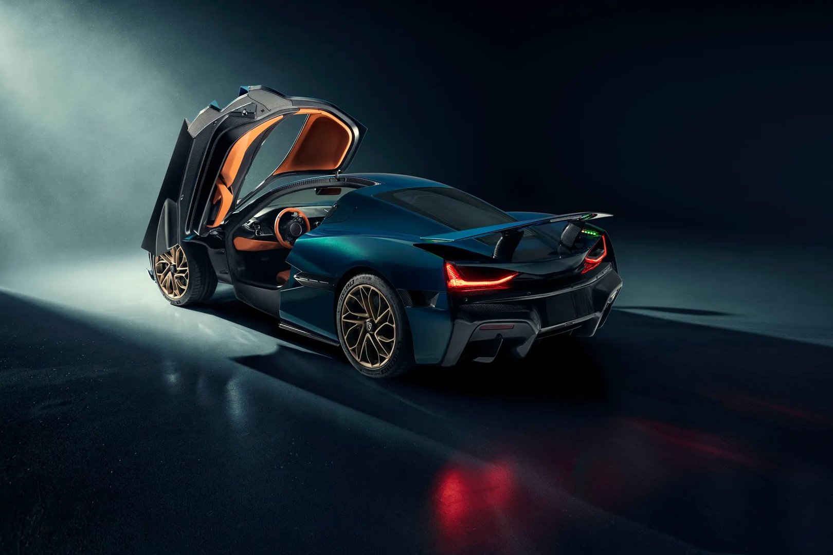 rimac_Nevera_1_generation__Coupe__4.jpg