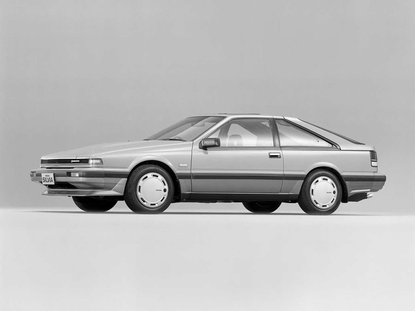 Nissan_200SX_1_generation__Hatchback_3-door__6.jpg