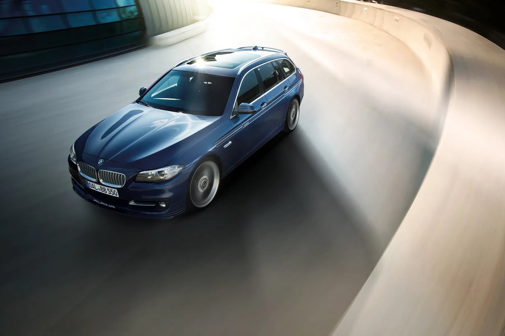 Alpina_B5_2_generation_restyling__Estate_5-door__3.jpg