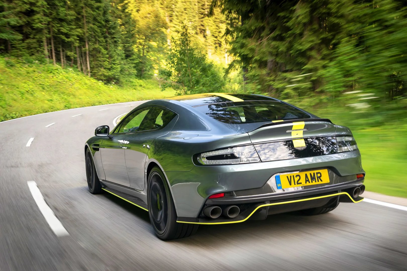 Aston Martin_Rapide_2_generation__Liftback__10.jpg