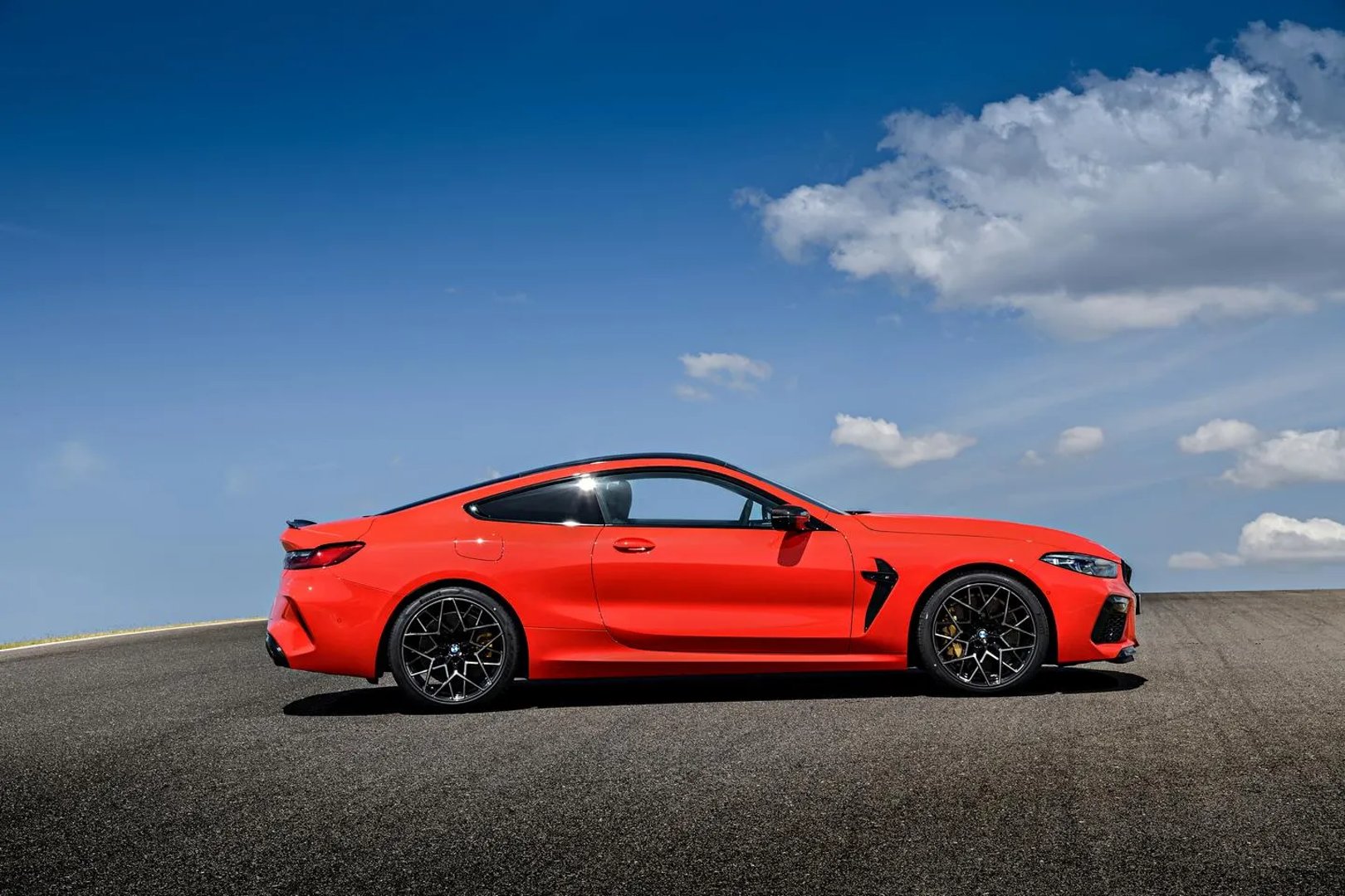 BMW_M8_1_generation__Coupe__1.jpg