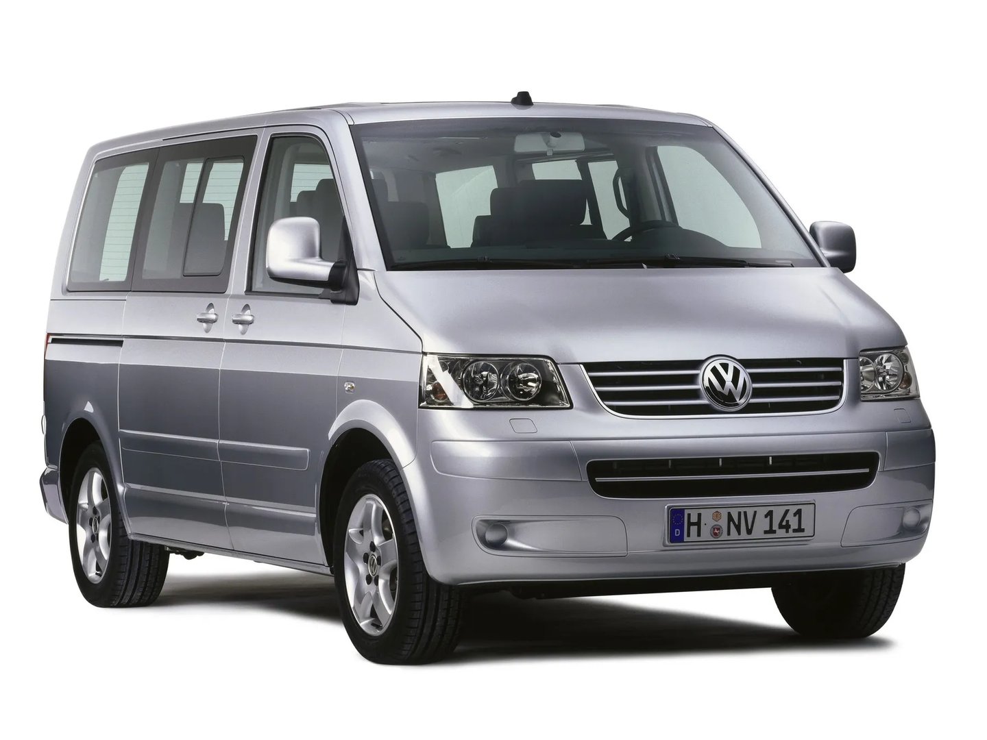 7HM, 7HF  Minivan