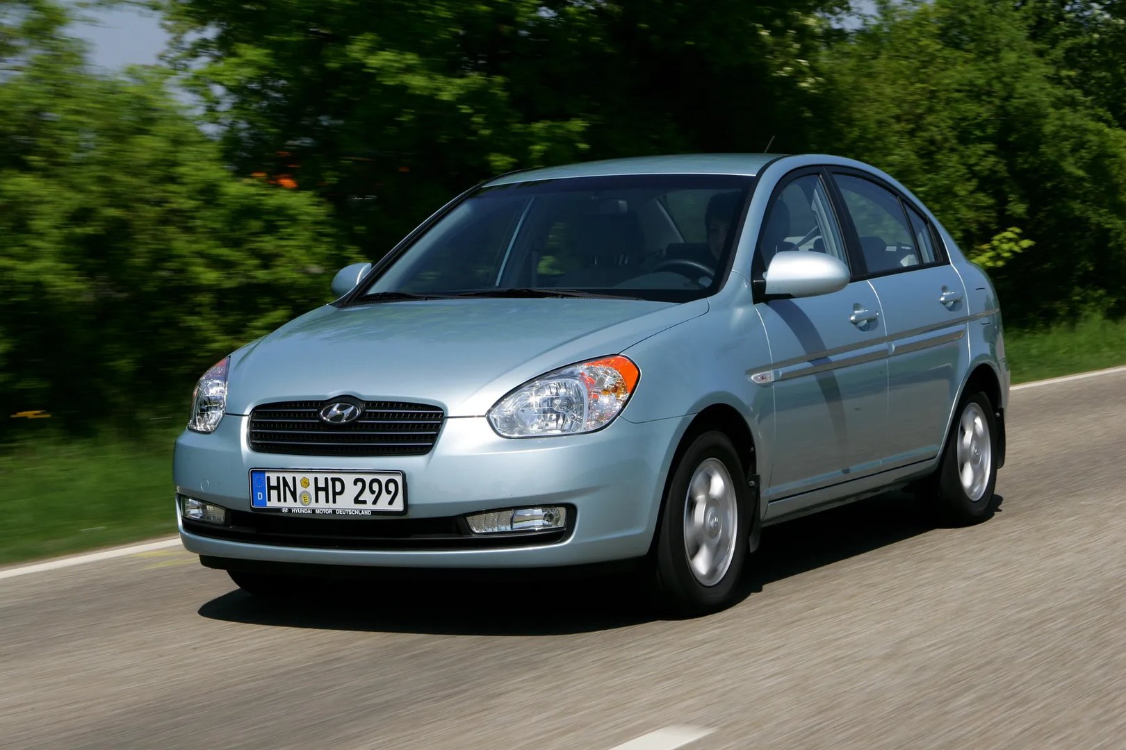 Hyundai_Accent_3_generation__Sedan__7.jpg
