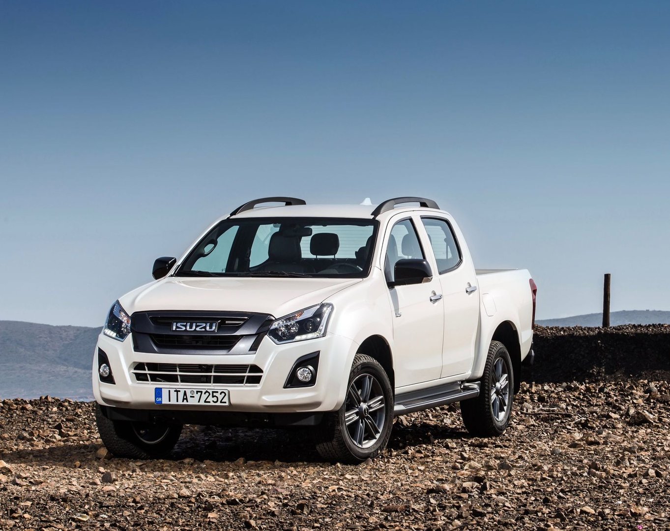 Isuzu D-Max 2 generation, restyling  Pickup double-cab 