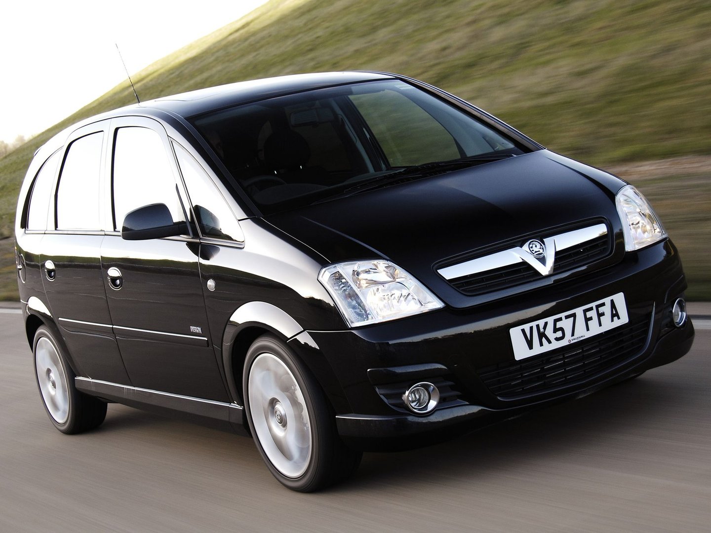 vauxhall_Meriva_1_generation_restyling__Compact_Van__8.jpg