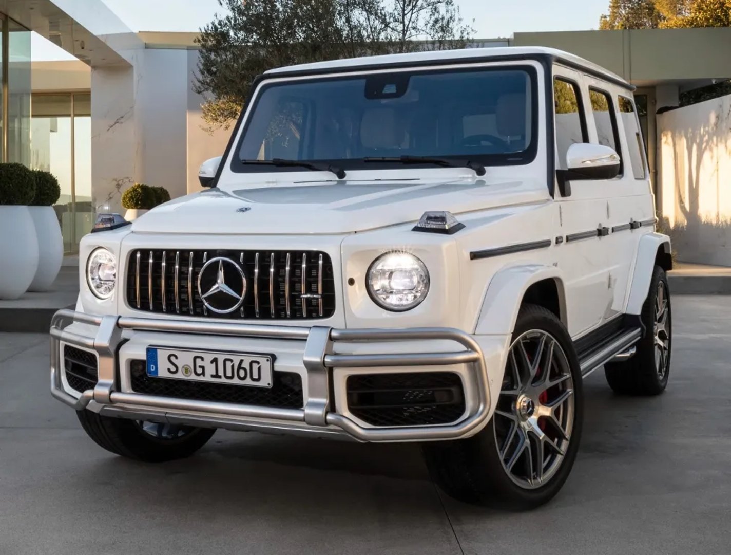 Mercedes_G-Class_AMG_2_generation__SUV_5-doors__1.jpg
