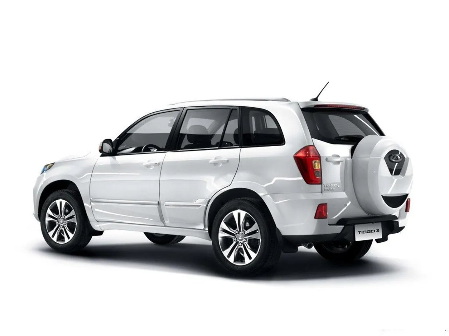 Chery_Tiggo_3_1_generation__SUV_5-doors__1.jpg