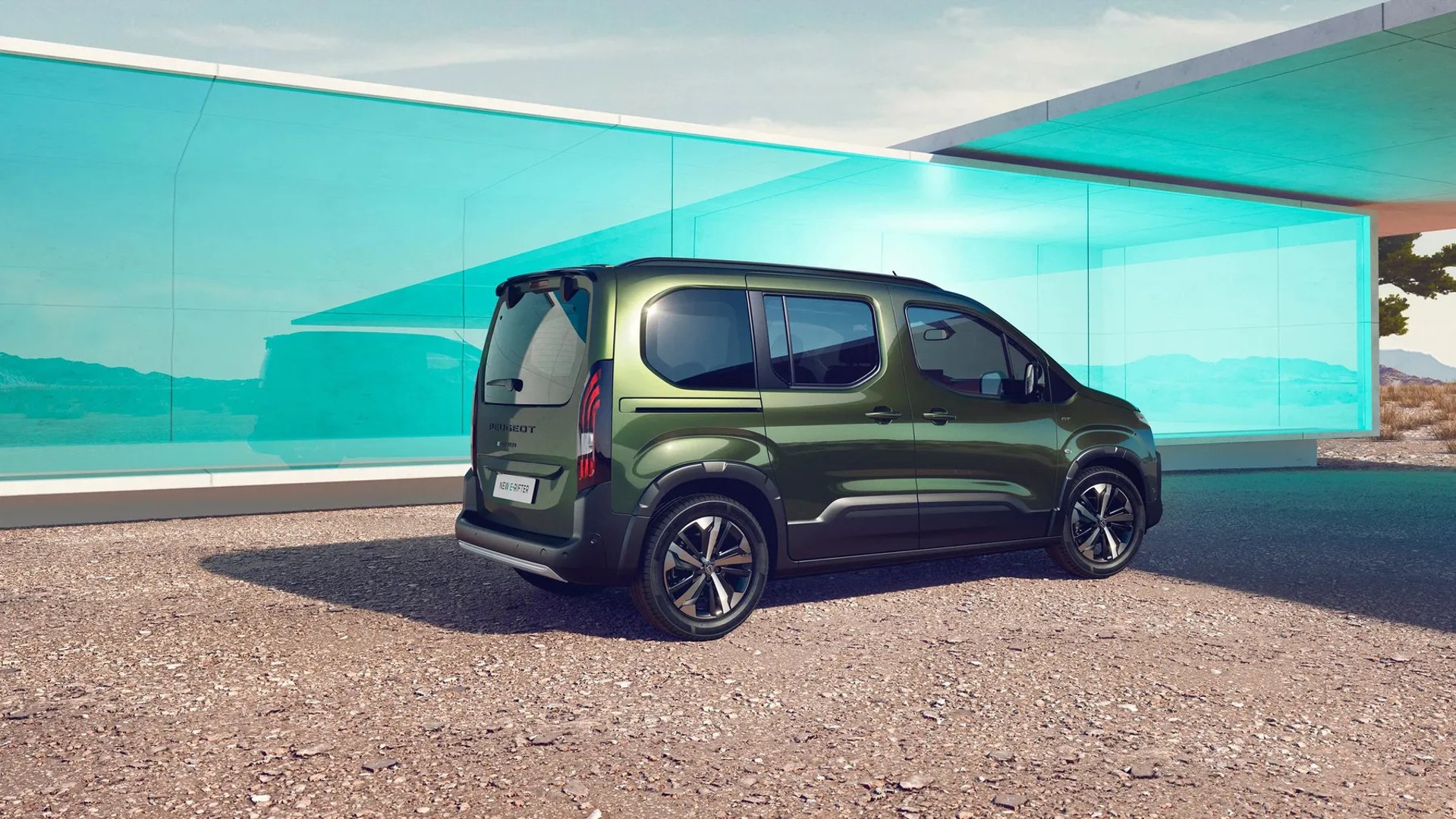 Peugeot_Rifter_1_generation_restyling__Compact_Van__2.jpg