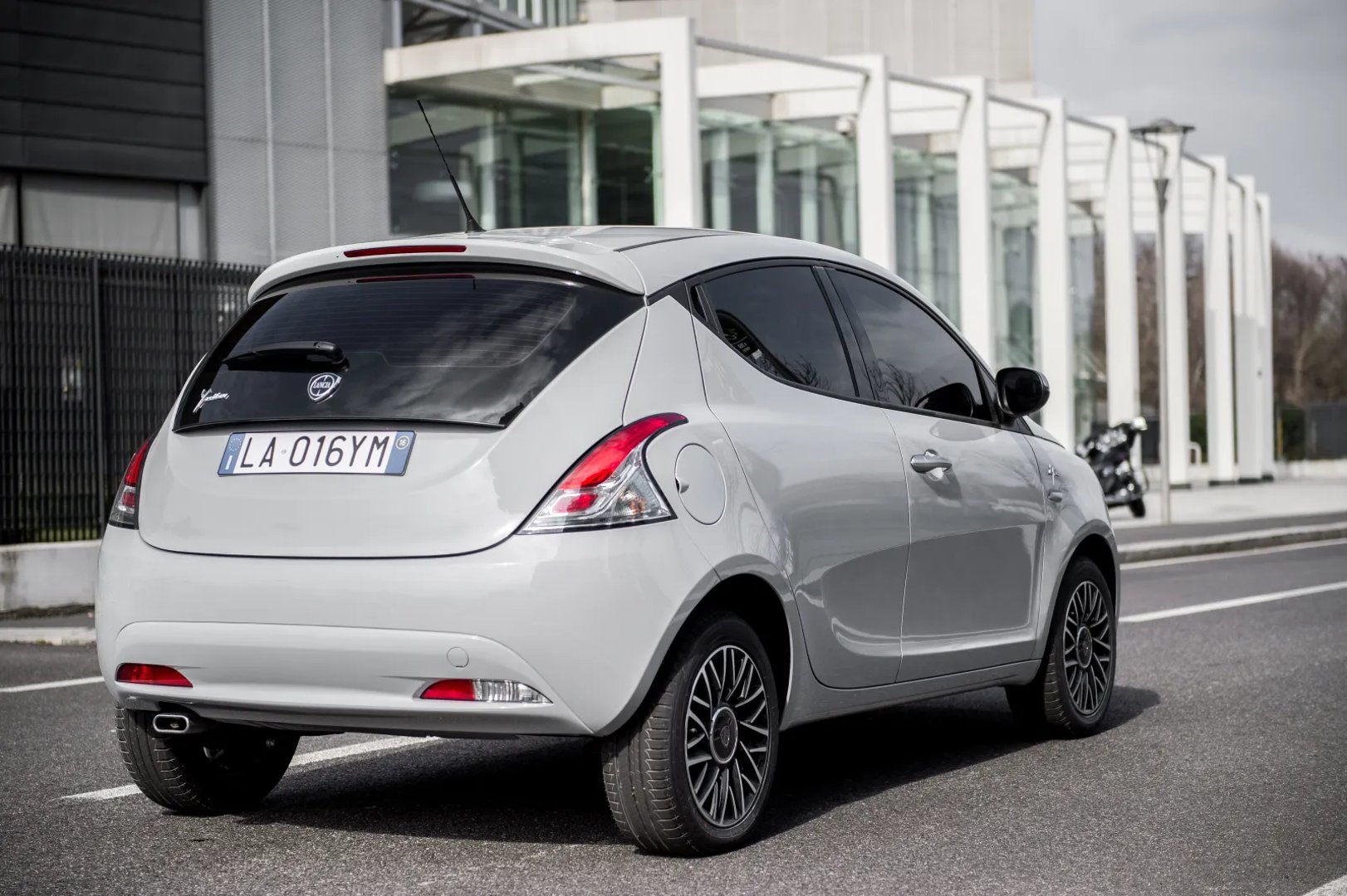 Lancia_Ypsilon_3_generation_restyling__Mini_5-doors__6.jpg