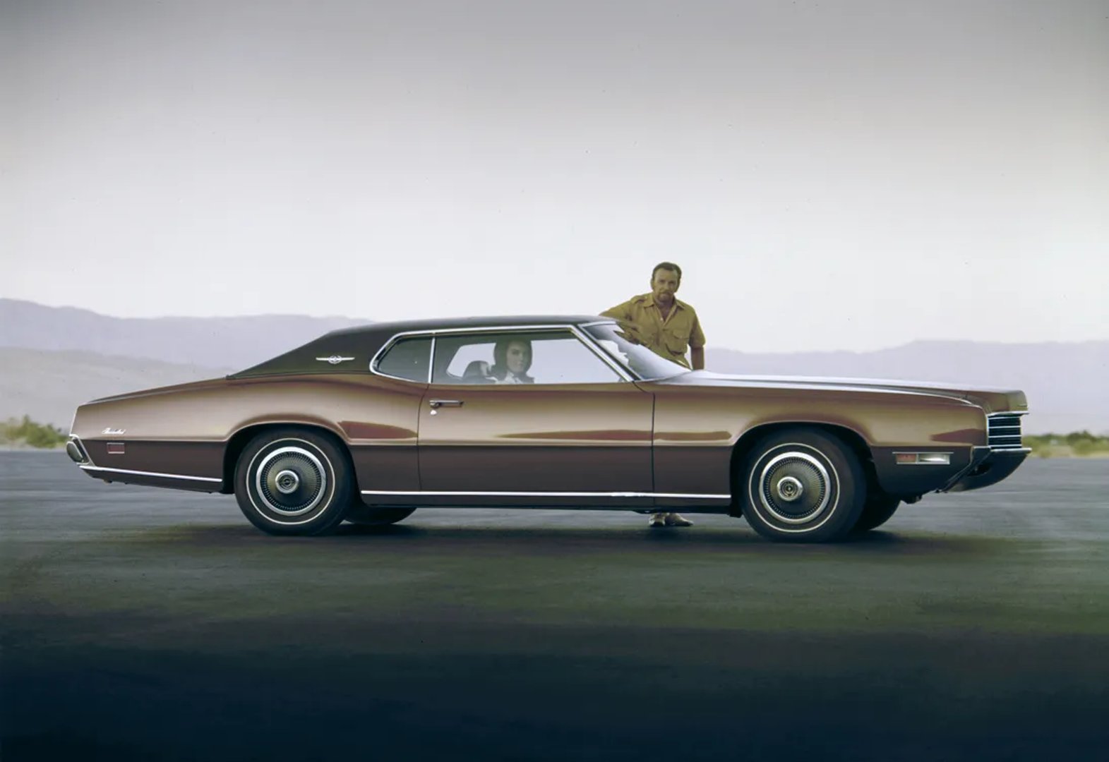 Ford_Thunderbird_5_generation__Coupe_Hardtop__6.jpg