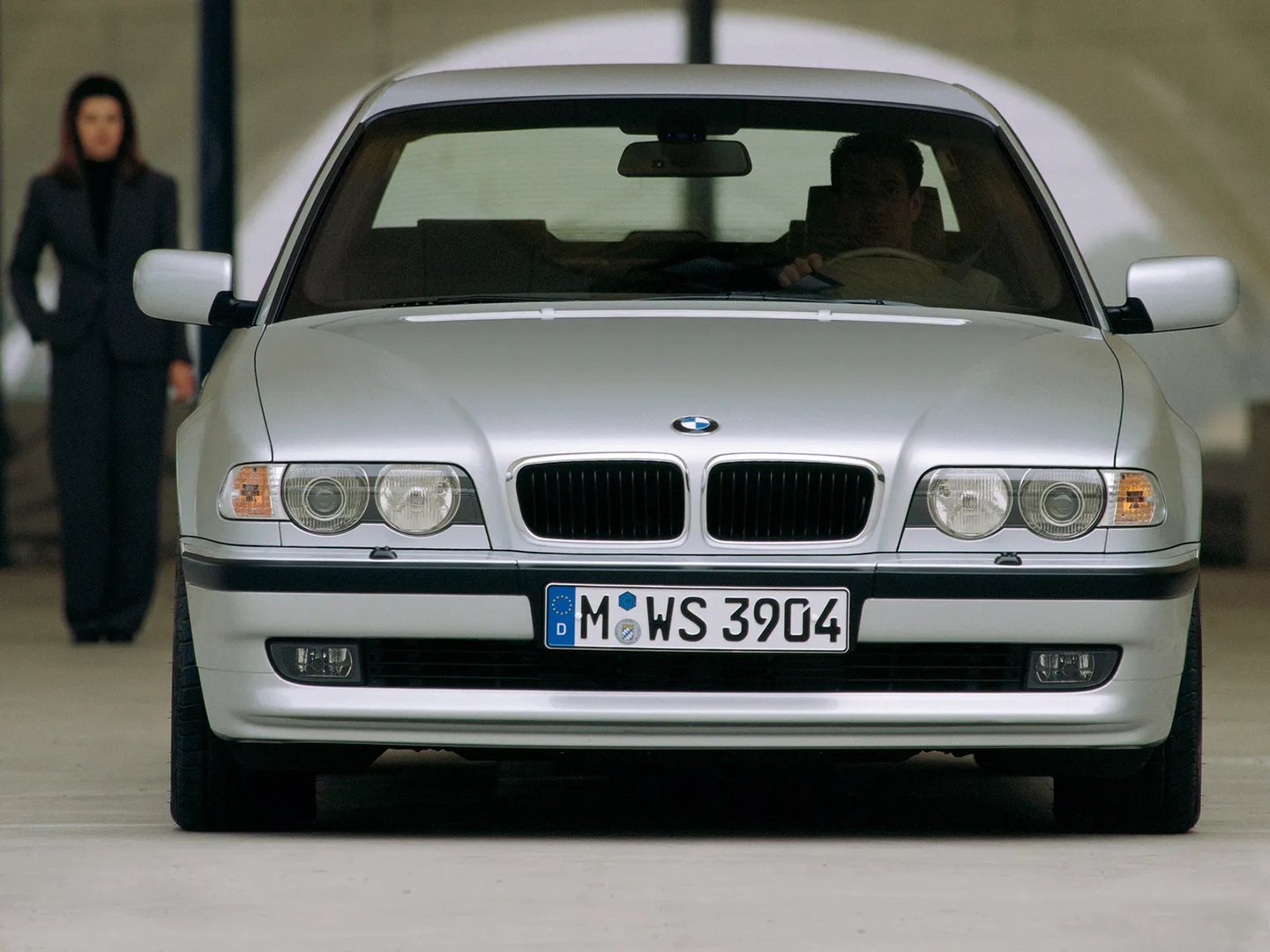 BMW_7_series_3_generation_restyling__Sedan__10.jpg